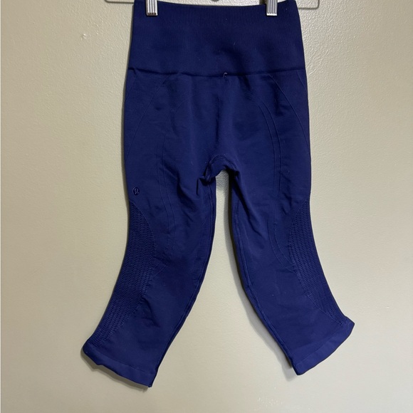 Lukulemon Navy Capri Leggings,‎ Size S - Picture 2 of 4